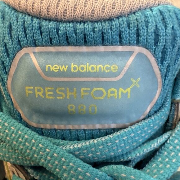 New Balance Fresh Foam 880 womans W880S11 Grey/blue Athletic Running Shoe sz 7 - Picture 8 of 9